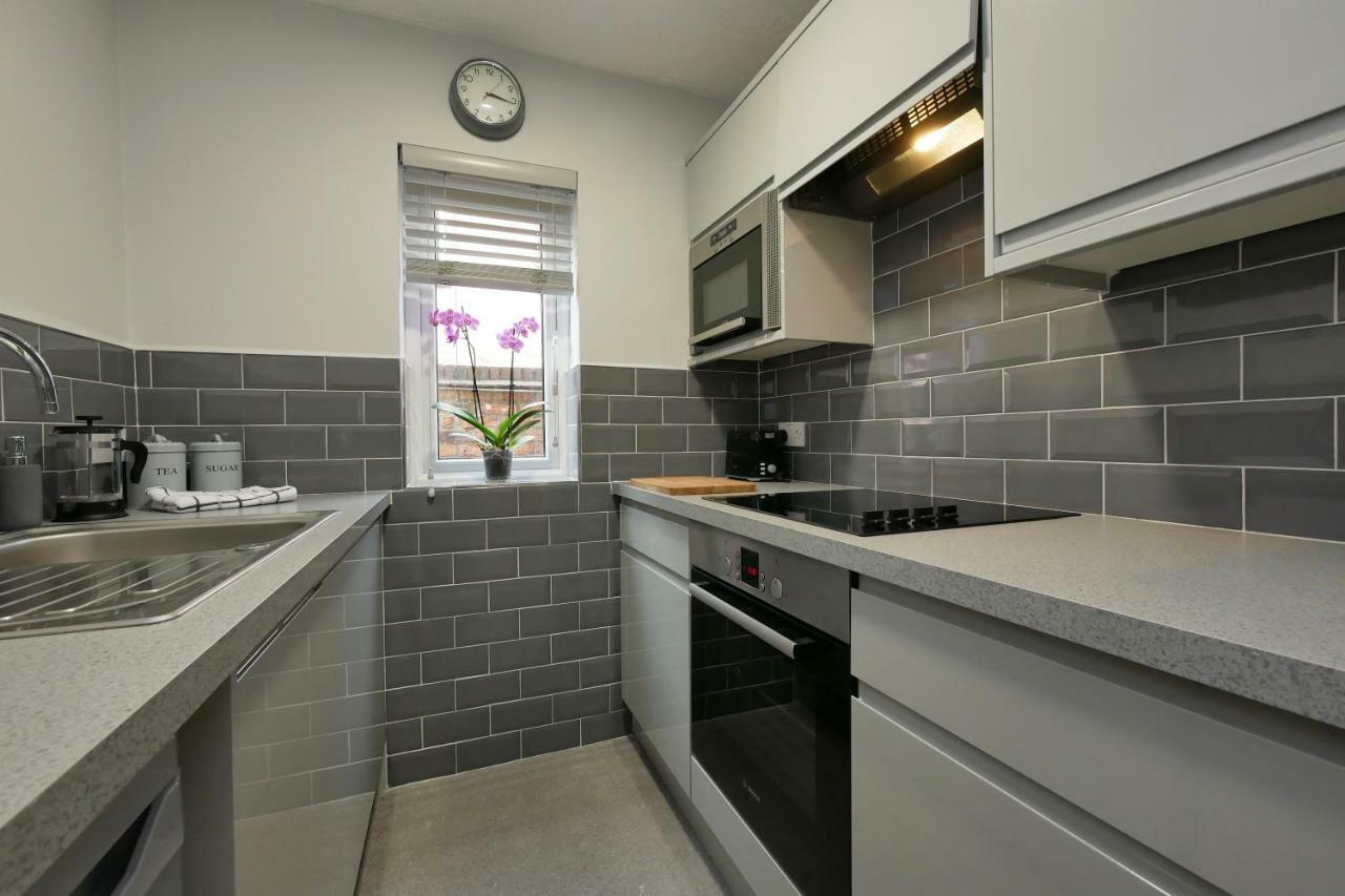شقة Crewe Short Lets 4 Victoria Court, كرو المظهر الخارجي الصورة