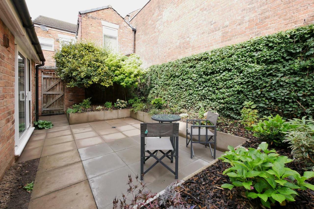 شقة Crewe Short Lets 4 Victoria Court, كرو المظهر الخارجي الصورة