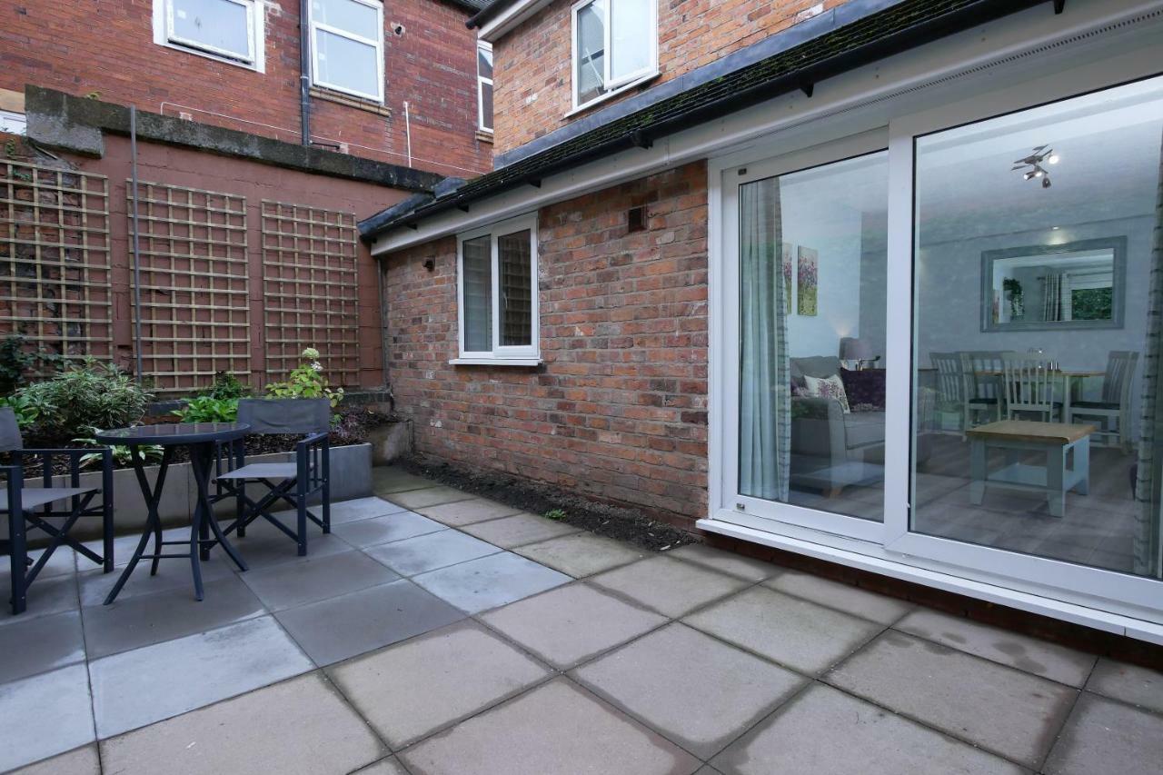 شقة Crewe Short Lets 4 Victoria Court, كرو المظهر الخارجي الصورة
